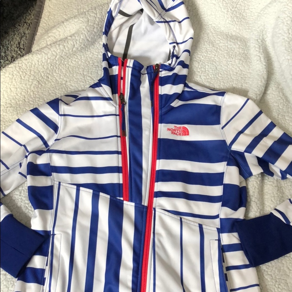 The north face zip up